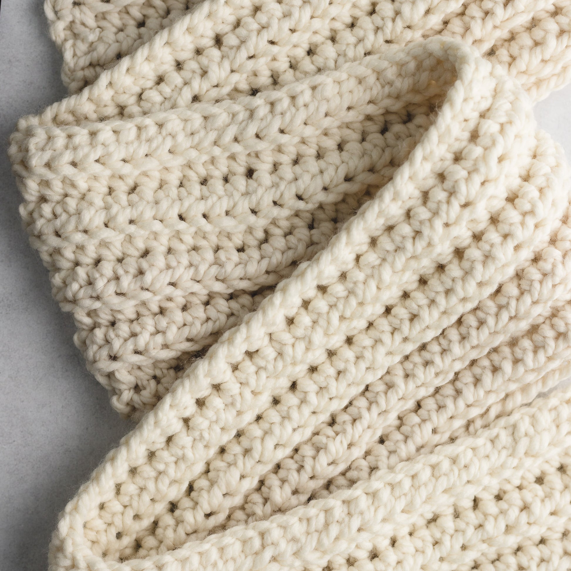 How to Knit a Scarf for Beginners + Free Pattern - Sarah Maker
